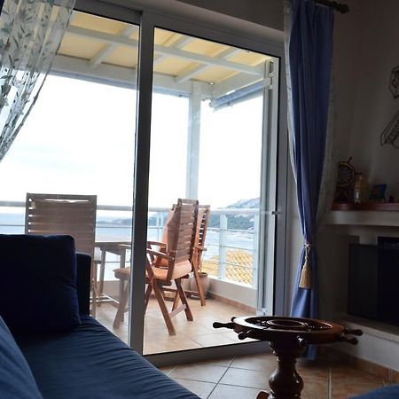 סכיניאס Giorgis Home Seafront מראה חיצוני תמונה