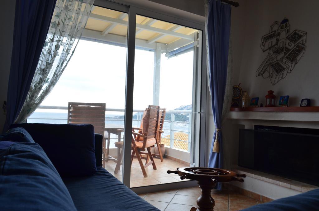 סכיניאס Giorgis Home Seafront מראה חיצוני תמונה